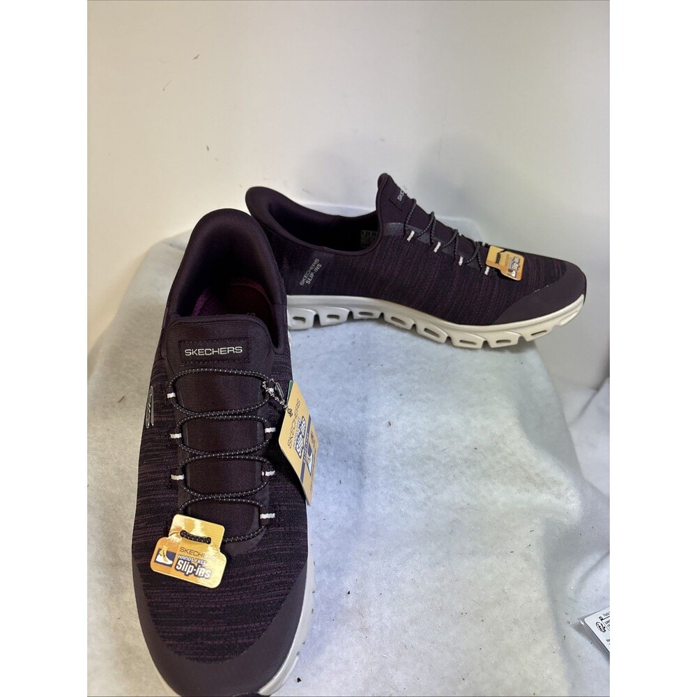 Women's Skechers Hands Free Slip-ins: Glide-Step size 9 (New With Tags, No Box)